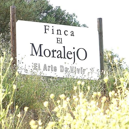 Rural Cottage, With Pool & Optional Private 6 Guests Jacuzzi Tolox Eksteriør billede