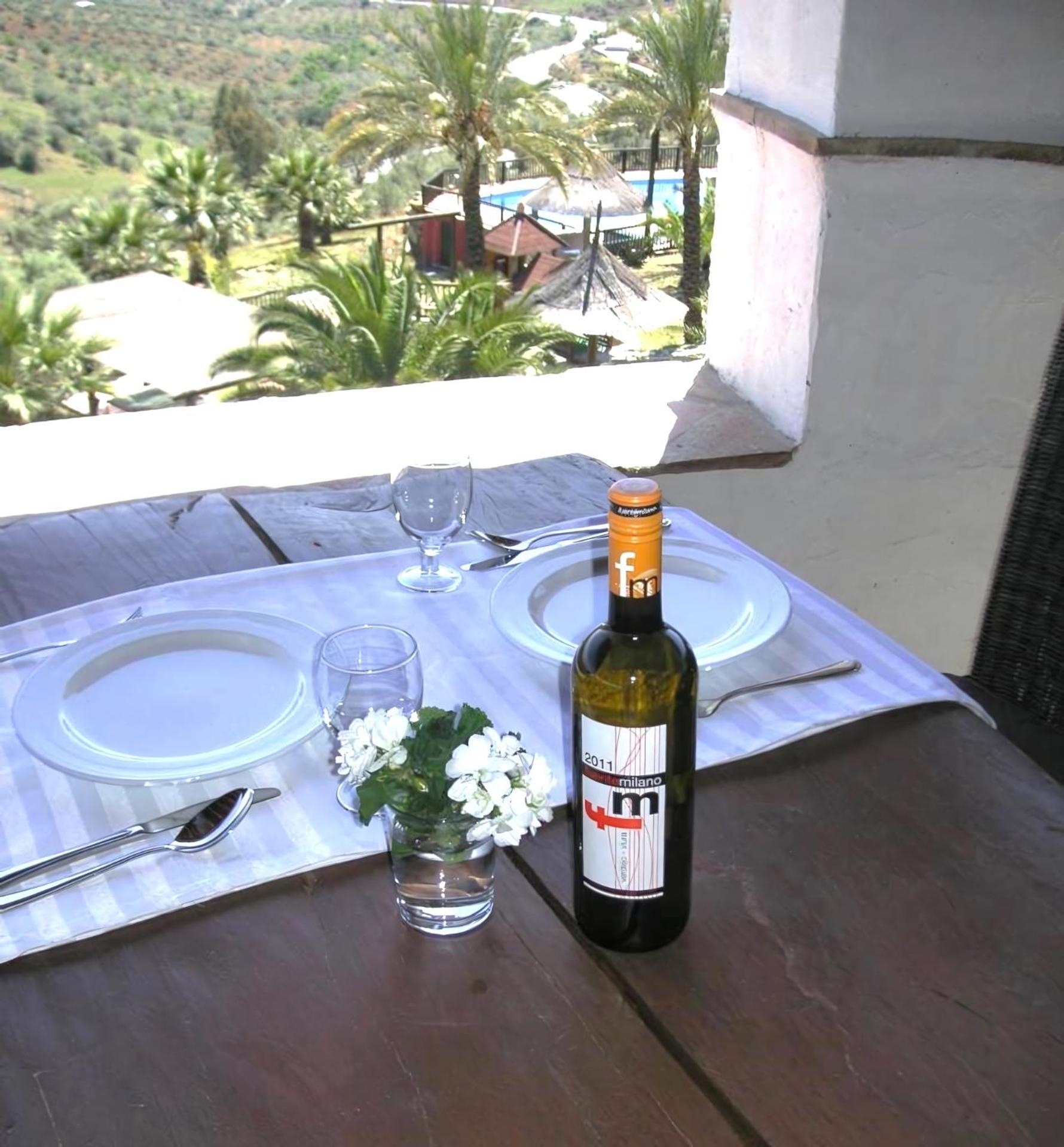 Rural Cottage, With Pool & Optional Private 6 Guests Jacuzzi Tolox Eksteriør billede
