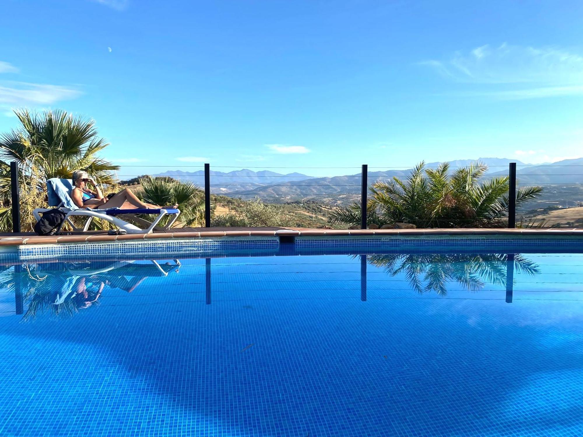 Rural Cottage, With Pool & Optional Private 6 Guests Jacuzzi Tolox Eksteriør billede