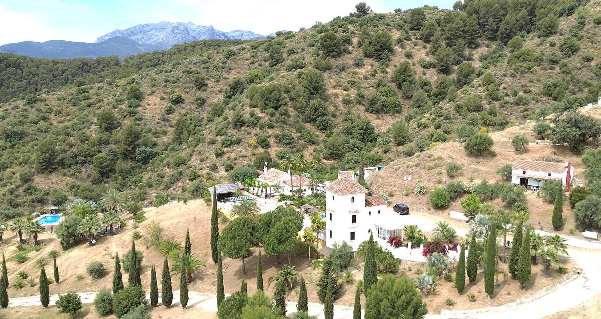 Rural Cottage, With Pool & Optional Private 6 Guests Jacuzzi Tolox Eksteriør billede