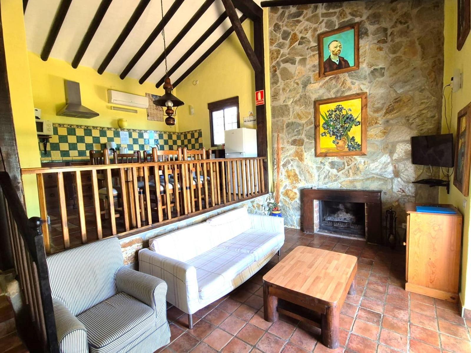 Rural Cottage, With Pool & Optional Private 6 Guests Jacuzzi Tolox Eksteriør billede