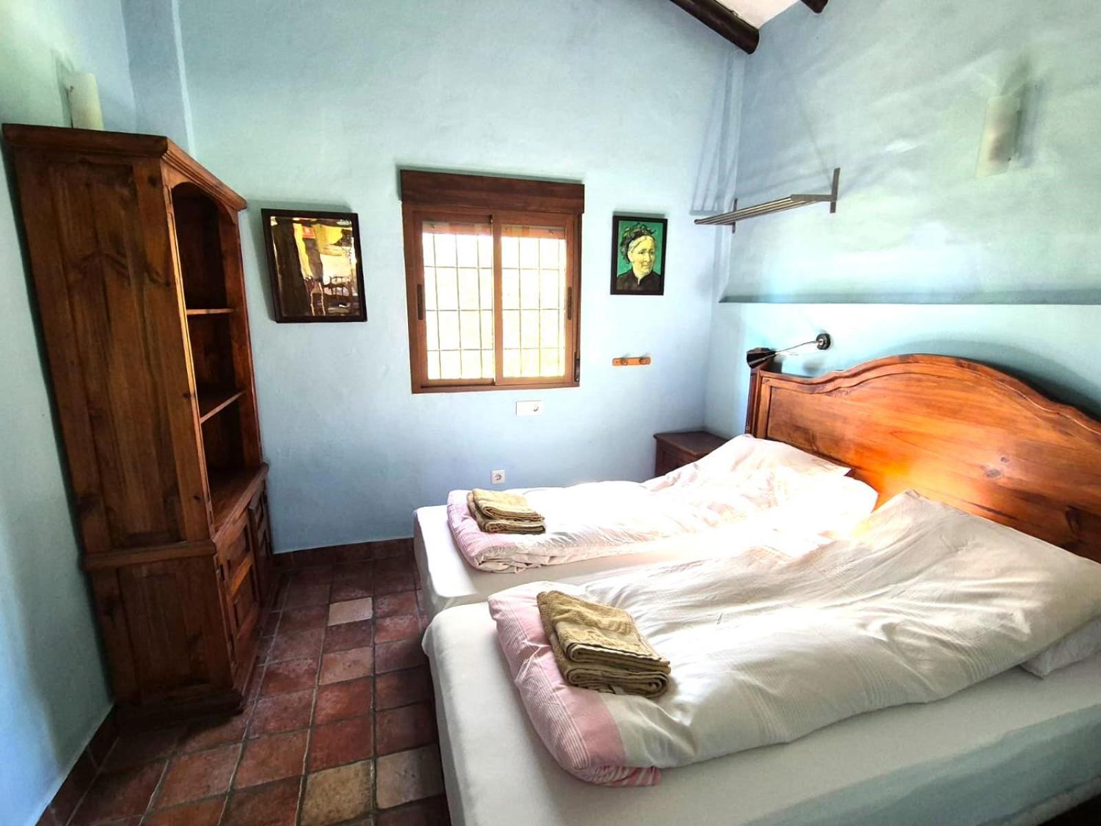 Rural Cottage, With Pool & Optional Private 6 Guests Jacuzzi Tolox Eksteriør billede